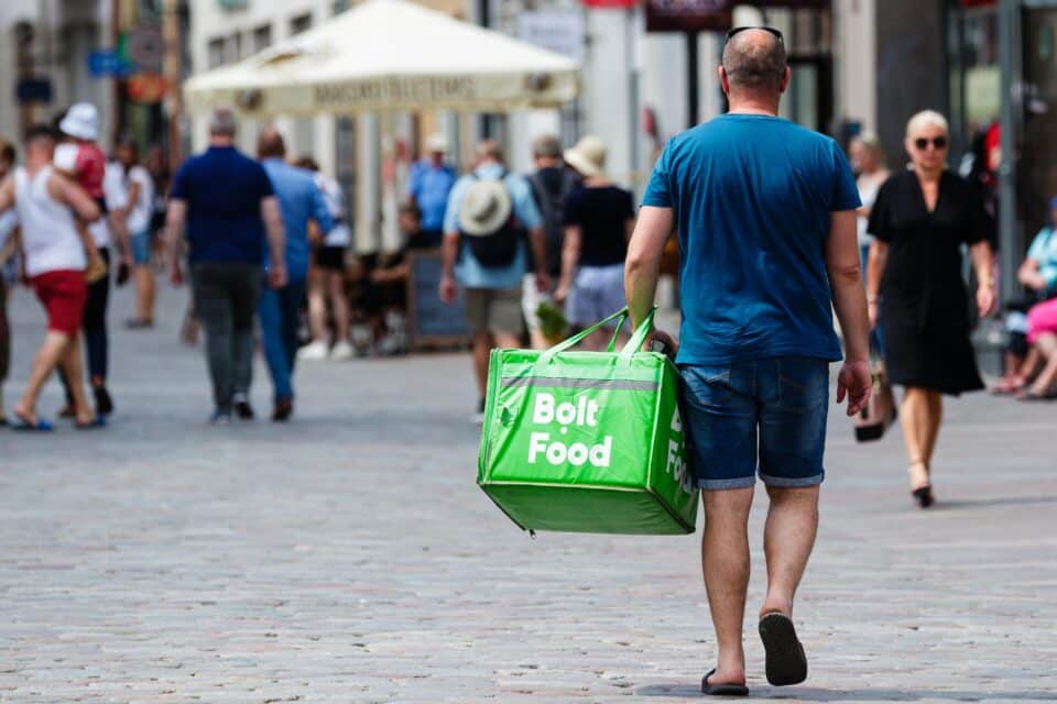 "Meie seda Bolti enam ei toida!" teatas Cantina Texas eile Facebooki vahendusel. Ettevõte jätkab kullerimüüki Wolti kaudu, mille tasud on restorani hinnangul oluliselt madalamad.