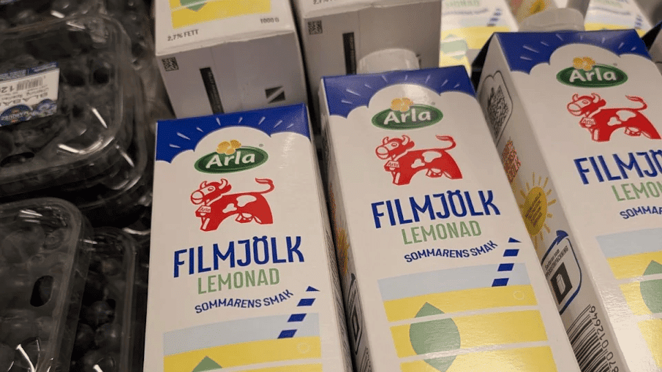 Arla limonaadimaitselne filmjölk Stockholmis poeletil. Filmjölk on Rootsi traditsiooniline hapendatud piimatoode, mida Eestis ei toodeta.