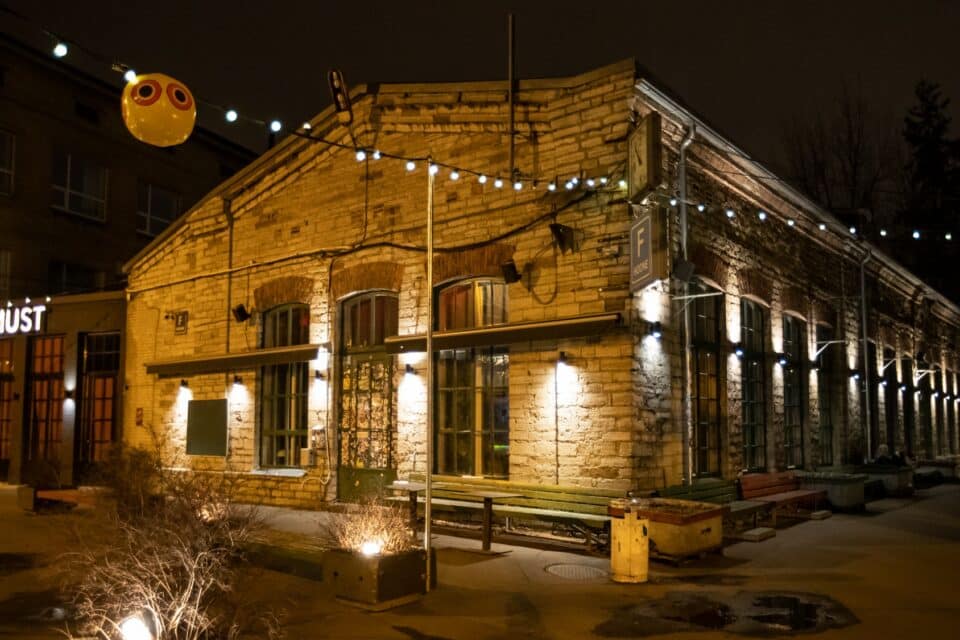 F-Hoone restoran Telliskivis.